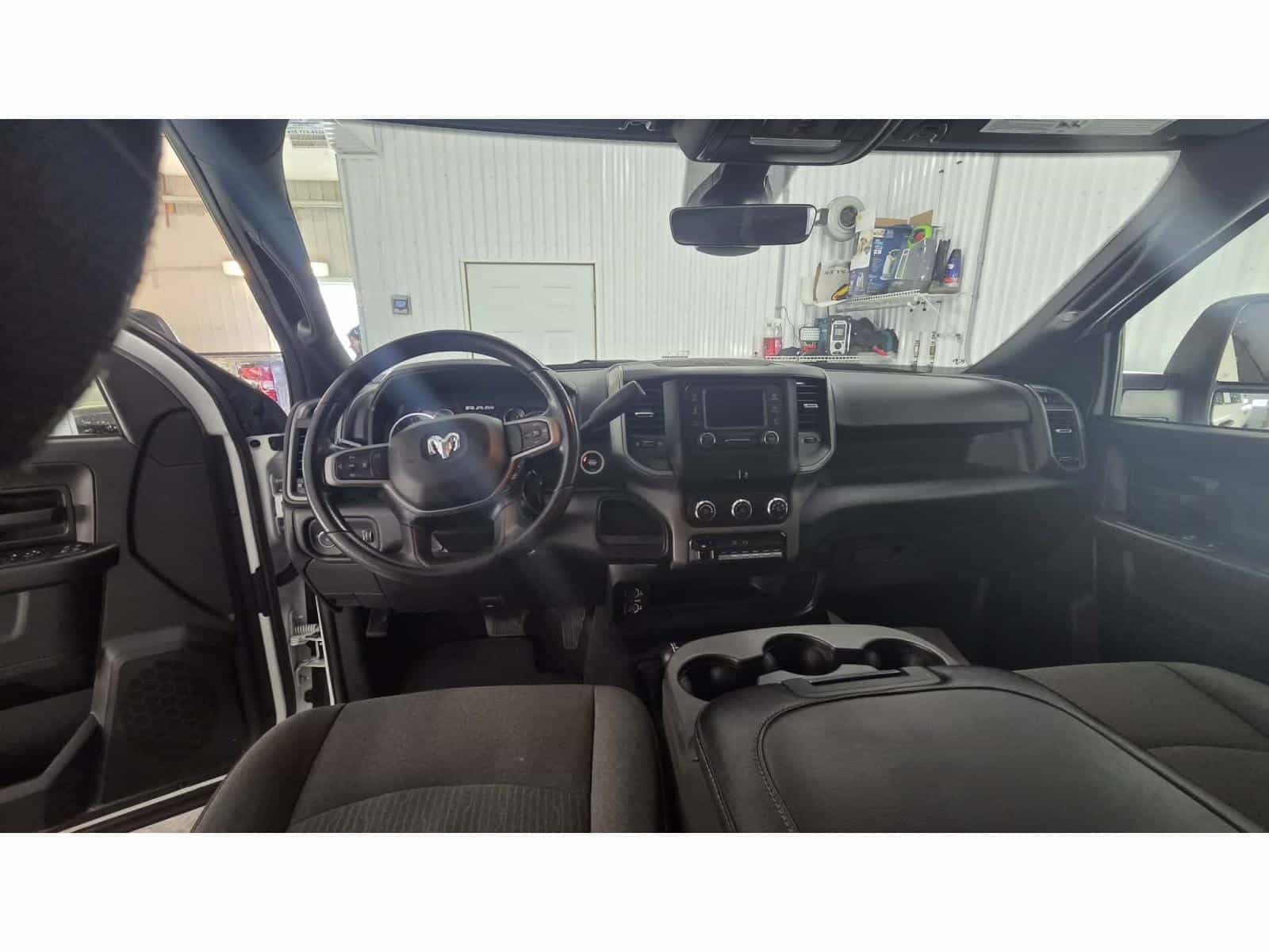 Image 9 RAM 3500 Tradesman 2024