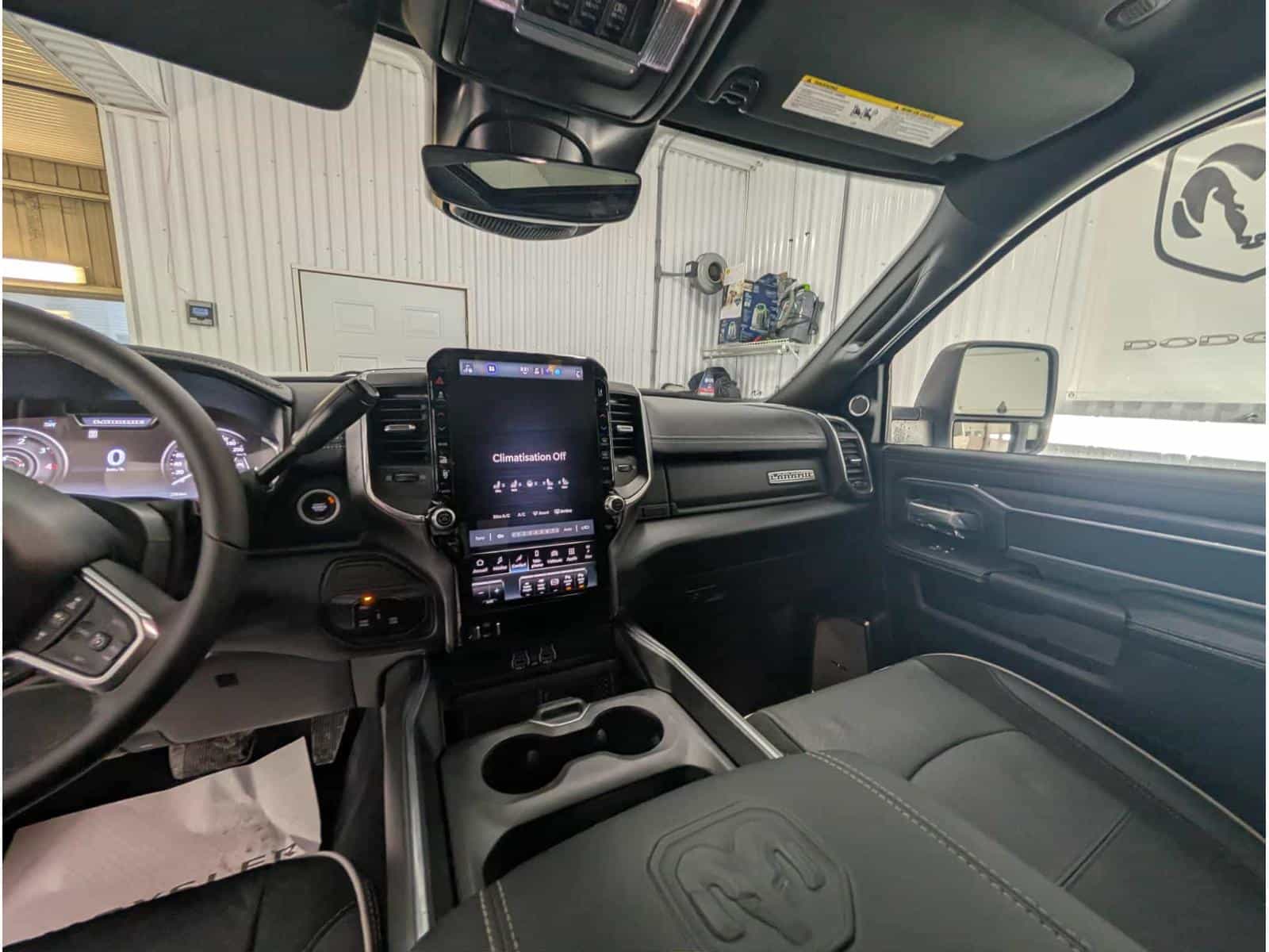 Image 4 RAM 2500 Laramie 2025