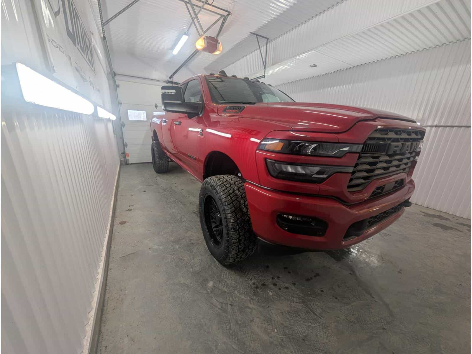 Image 4 RAM 2500 Big Horn 2026