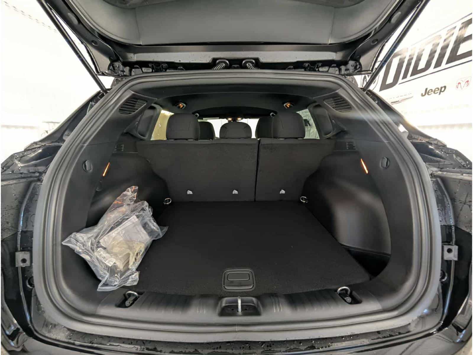 2026 Jeep Compass Sport - Image 9