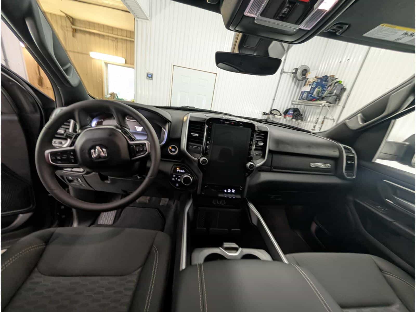 Image 3 RAM 1500 Big Horn 2025