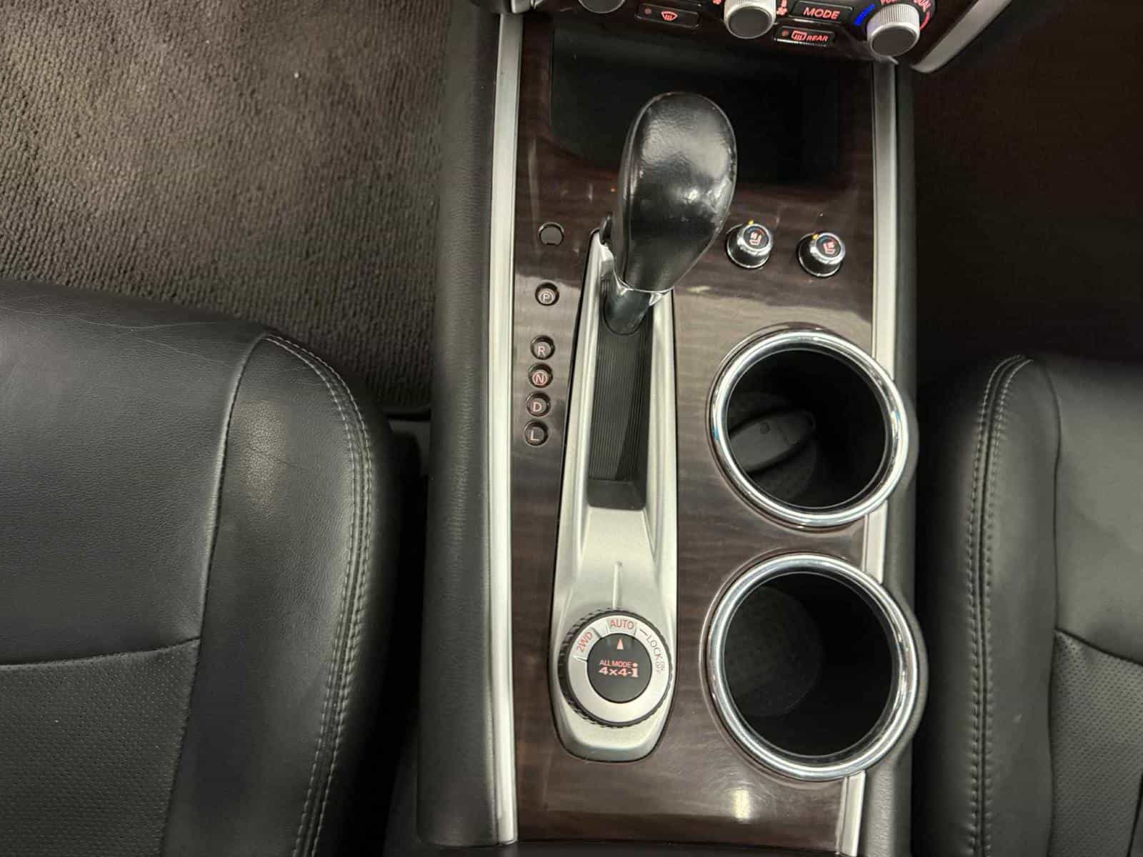 2014 Nissan Pathfinder Platinum - Image 10