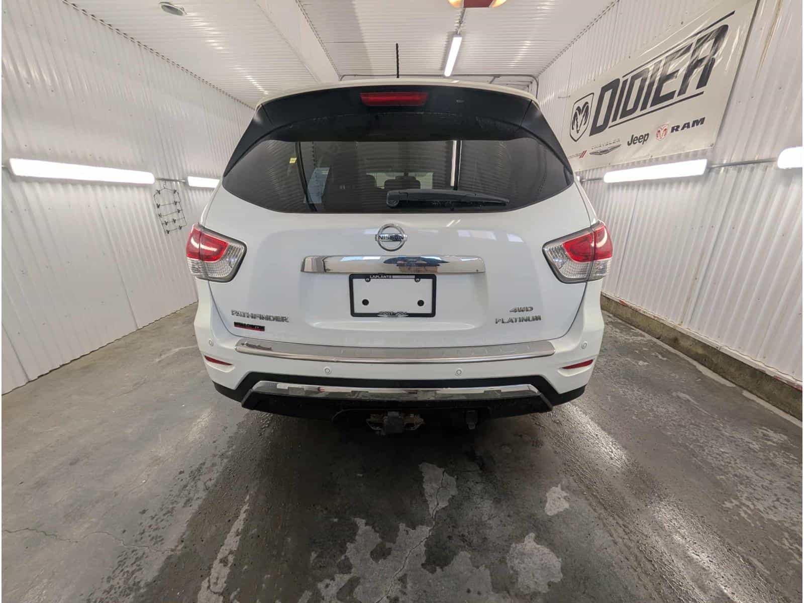 2014 Nissan Pathfinder Platinum - Image 5