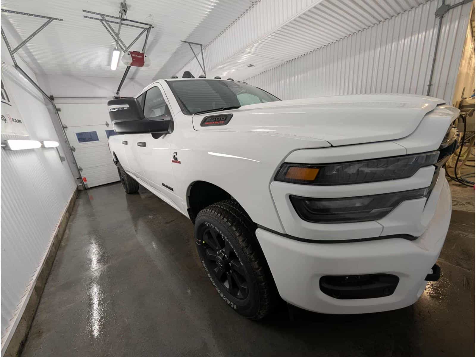 2026 RAM 2500 Big Horn - Image 2