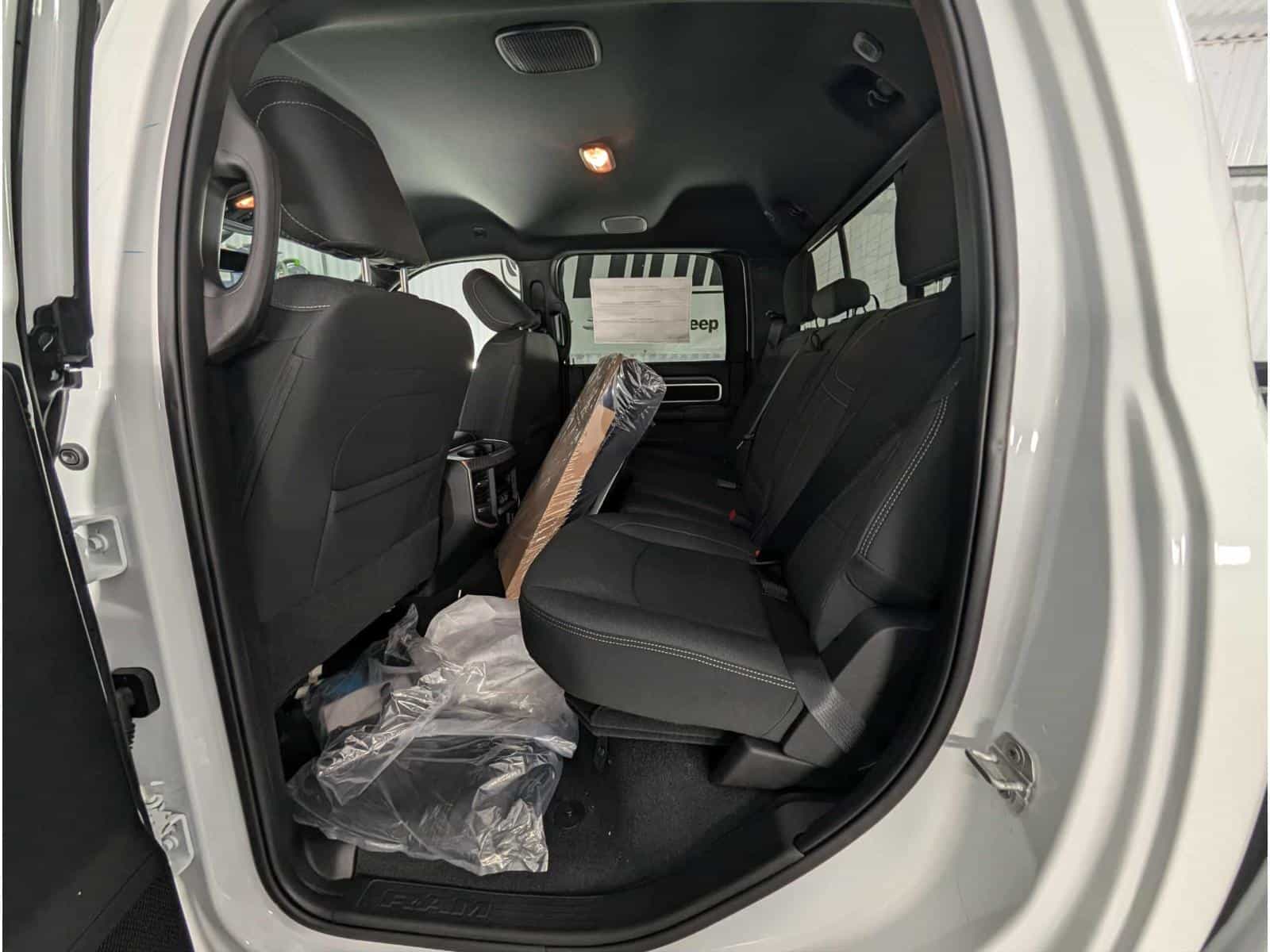 Image 7 RAM 2500 Big Horn 2026