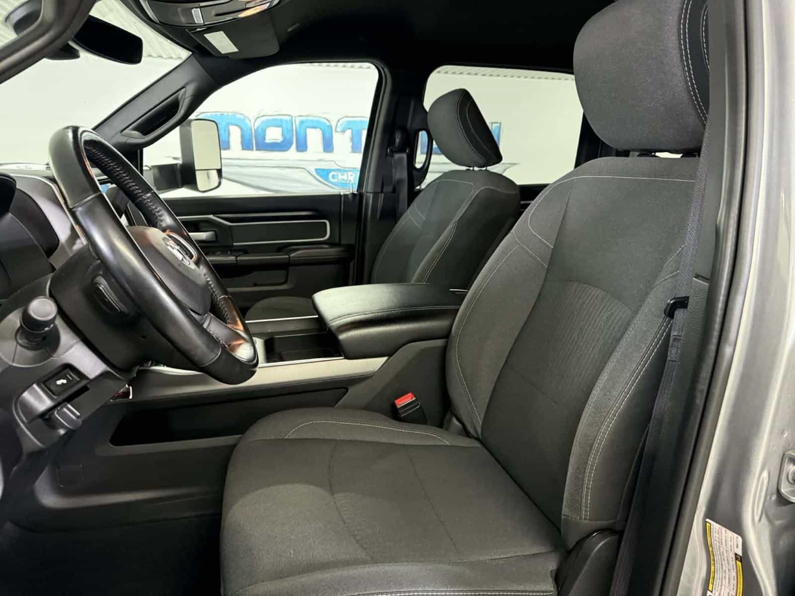 2021 RAM 3500 Big Horn - Image 10