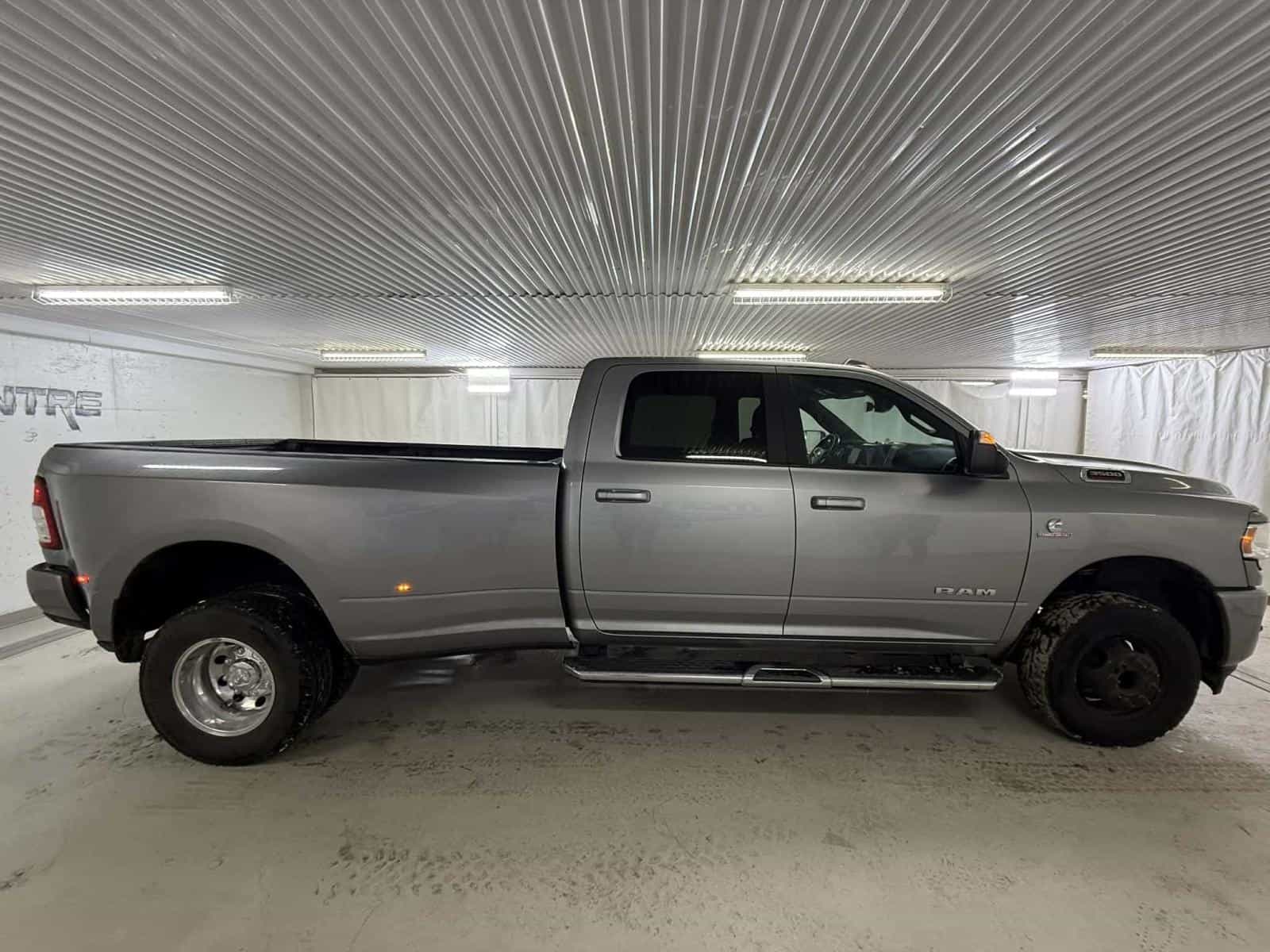 Image 7 RAM 3500 Big Horn 2021