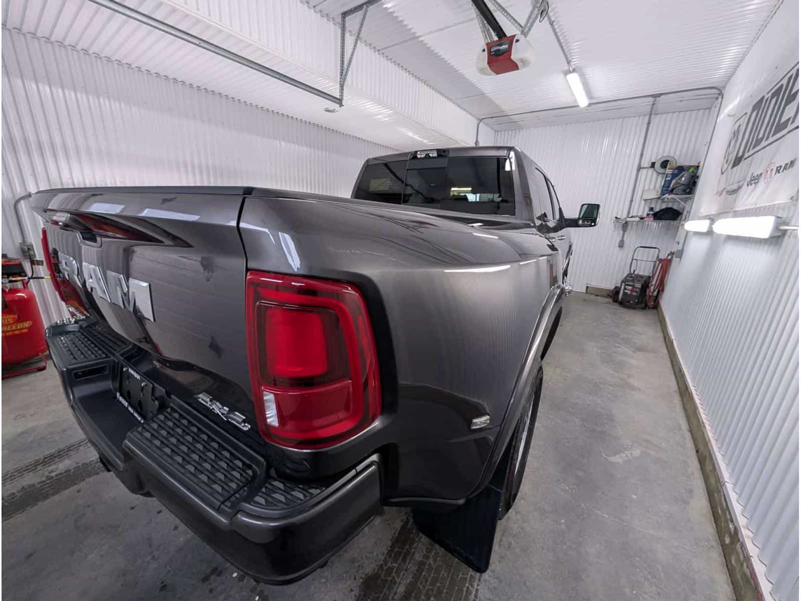 2026 RAM 3500 Limited - Image 10