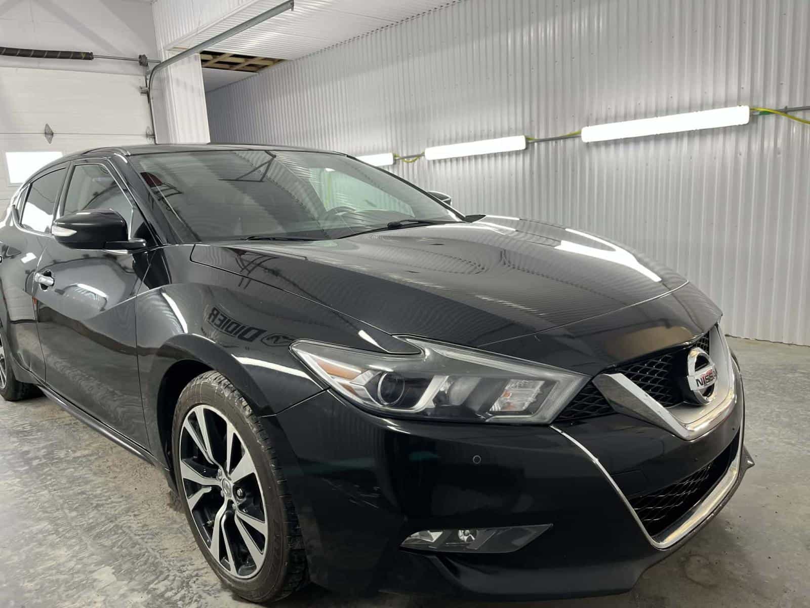 Image 3 Nissan Maxima Platinum 2017