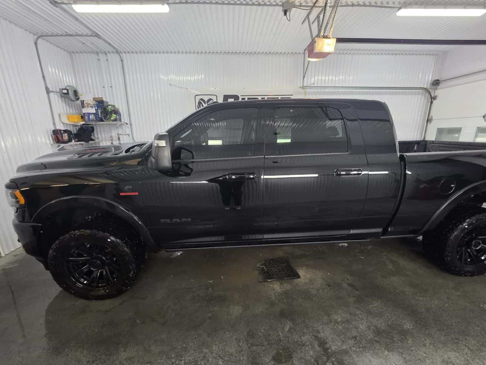 2024 RAM 2500 Limited - Image 2