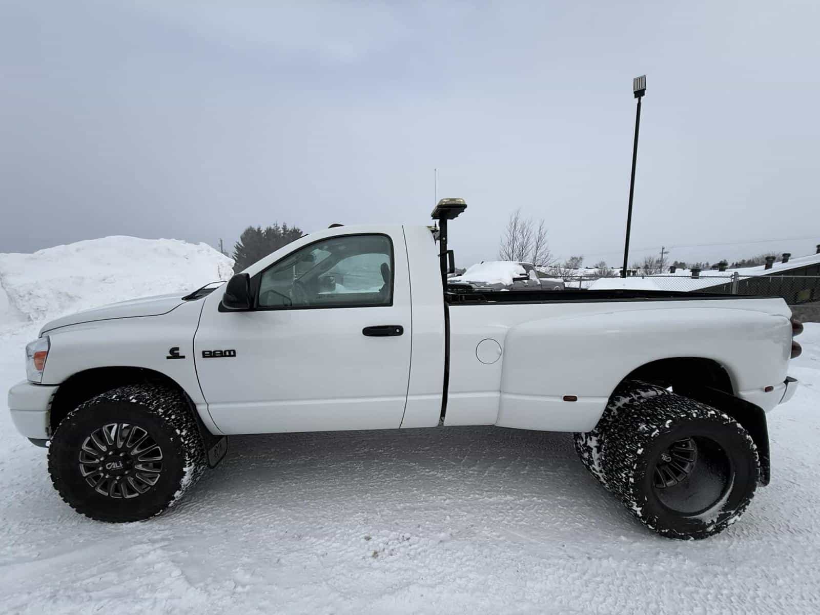 Image 2 Dodge Ram 3500 SLT 2007