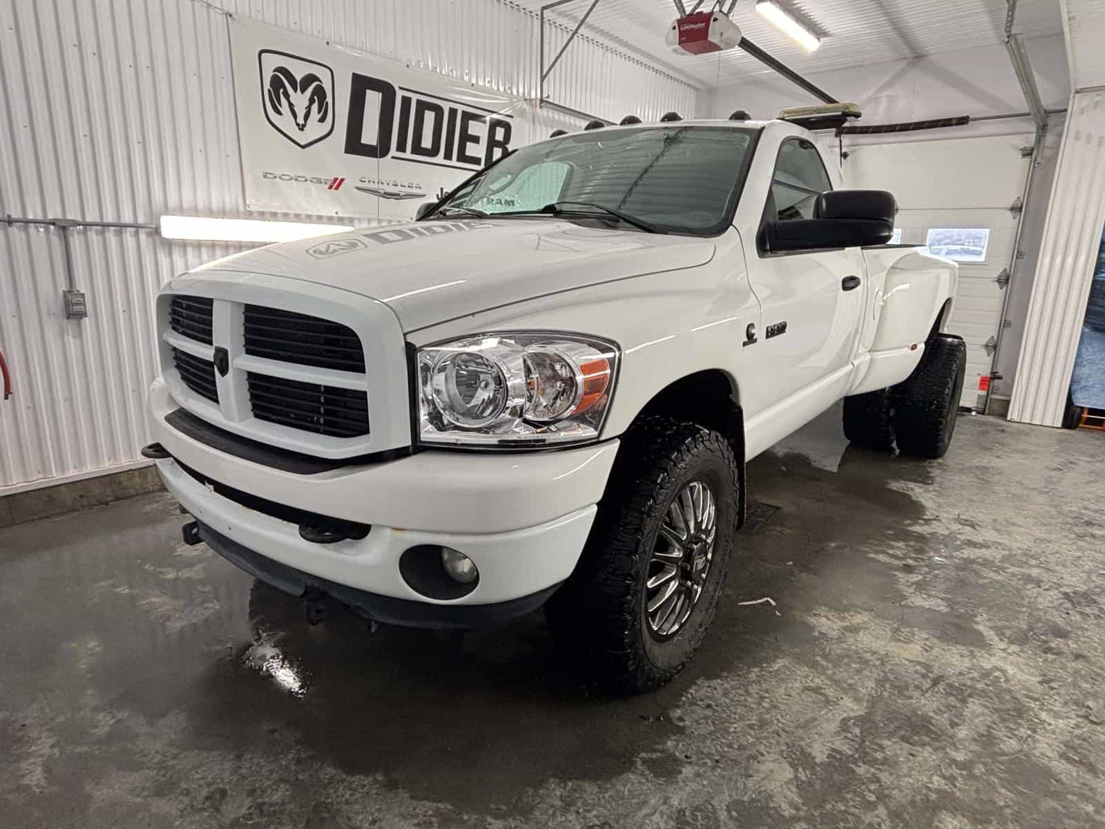 2007 Dodge Ram 3500 SLT - Image 1