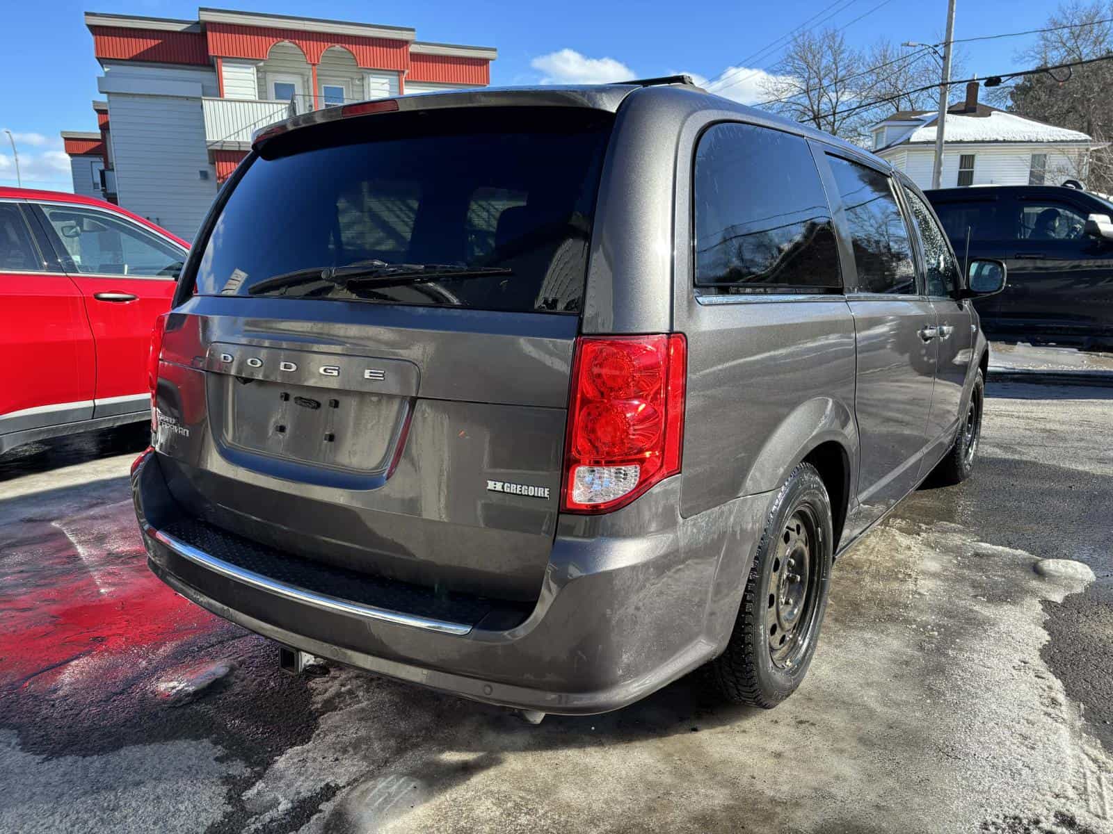 Image 3 Dodge Grand Caravan SXT 2019