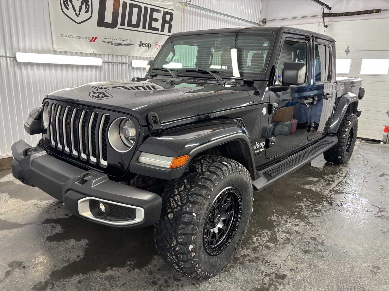 Image 1 Jeep Gladiator Overland 2021