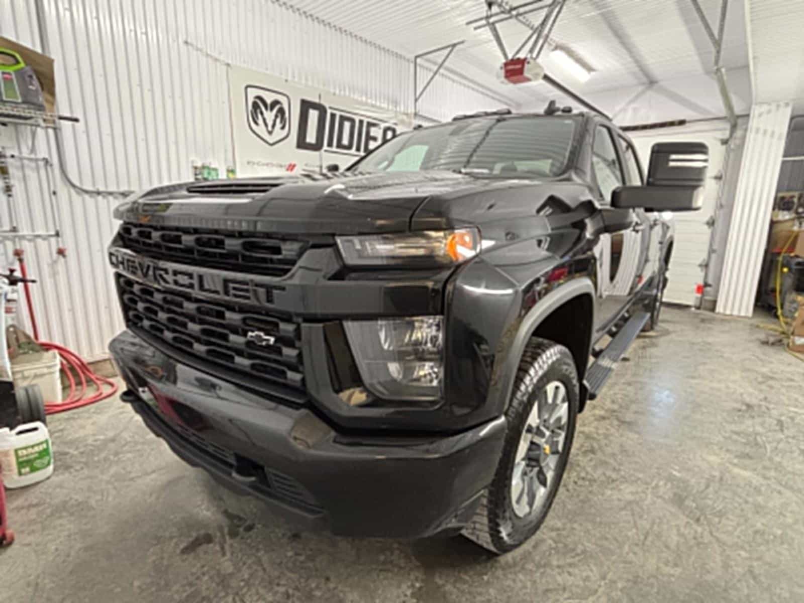 2023 Chevrolet Silverado Custom - Image 1