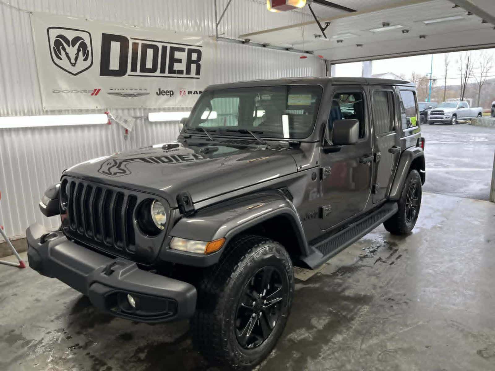 Image 1 Jeep Wrangler Unlimited Sahara Altitude 2021