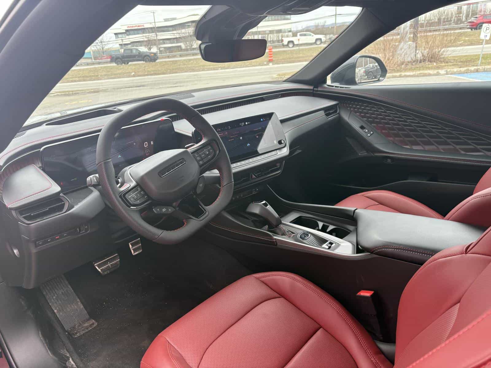 2025 Dodge Charger Daytona R/T - Image 9