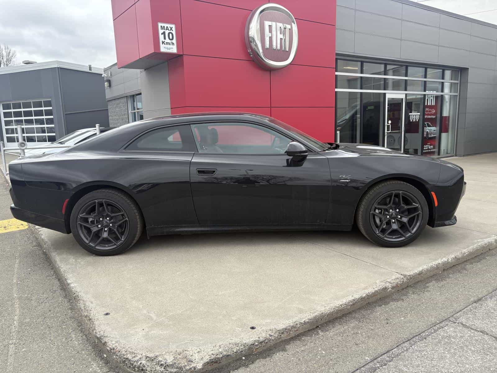 2025 Dodge Charger Daytona R/T - Image 4