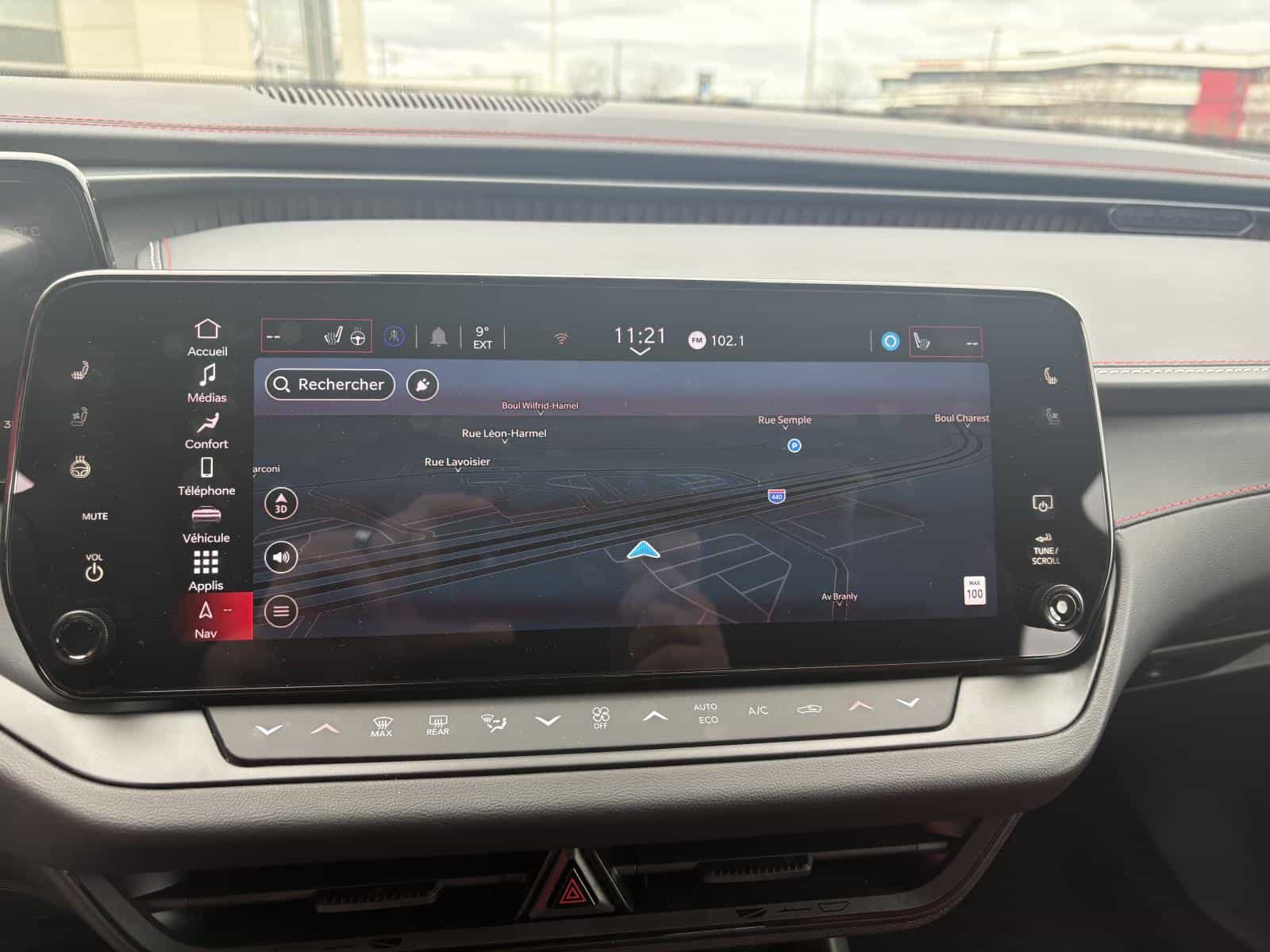 2025 Dodge Charger Daytona R/T - Image 12