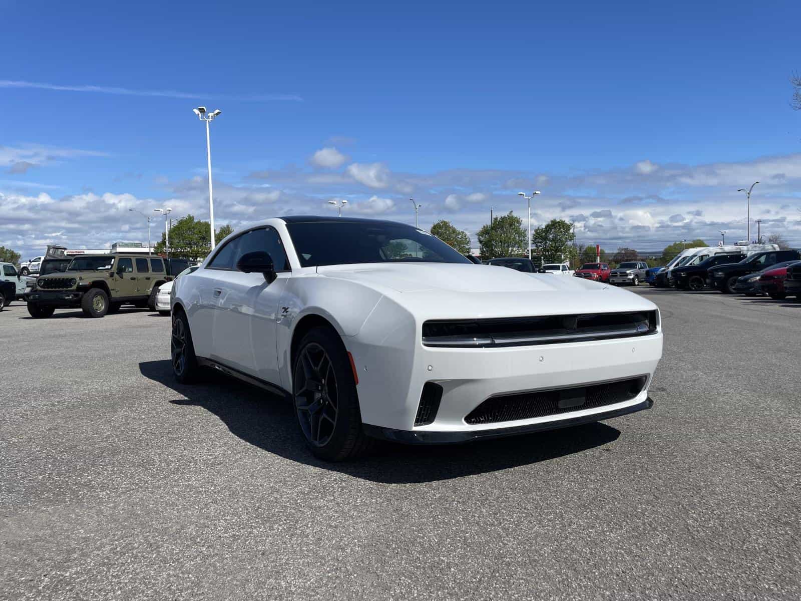 2025 Dodge Charger Daytona R/T - Image 4
