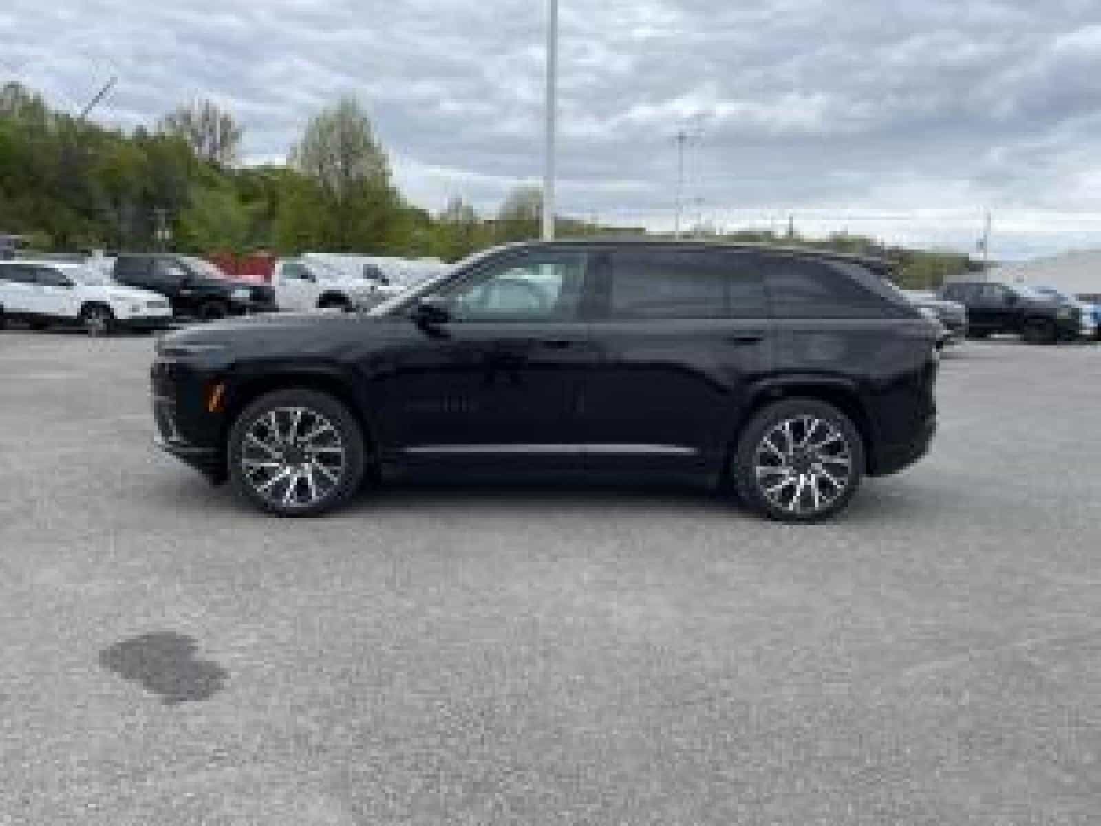 2025 Jeep Wagoneer S BEV Code d Ensemble clair 25S Limited - Image 2