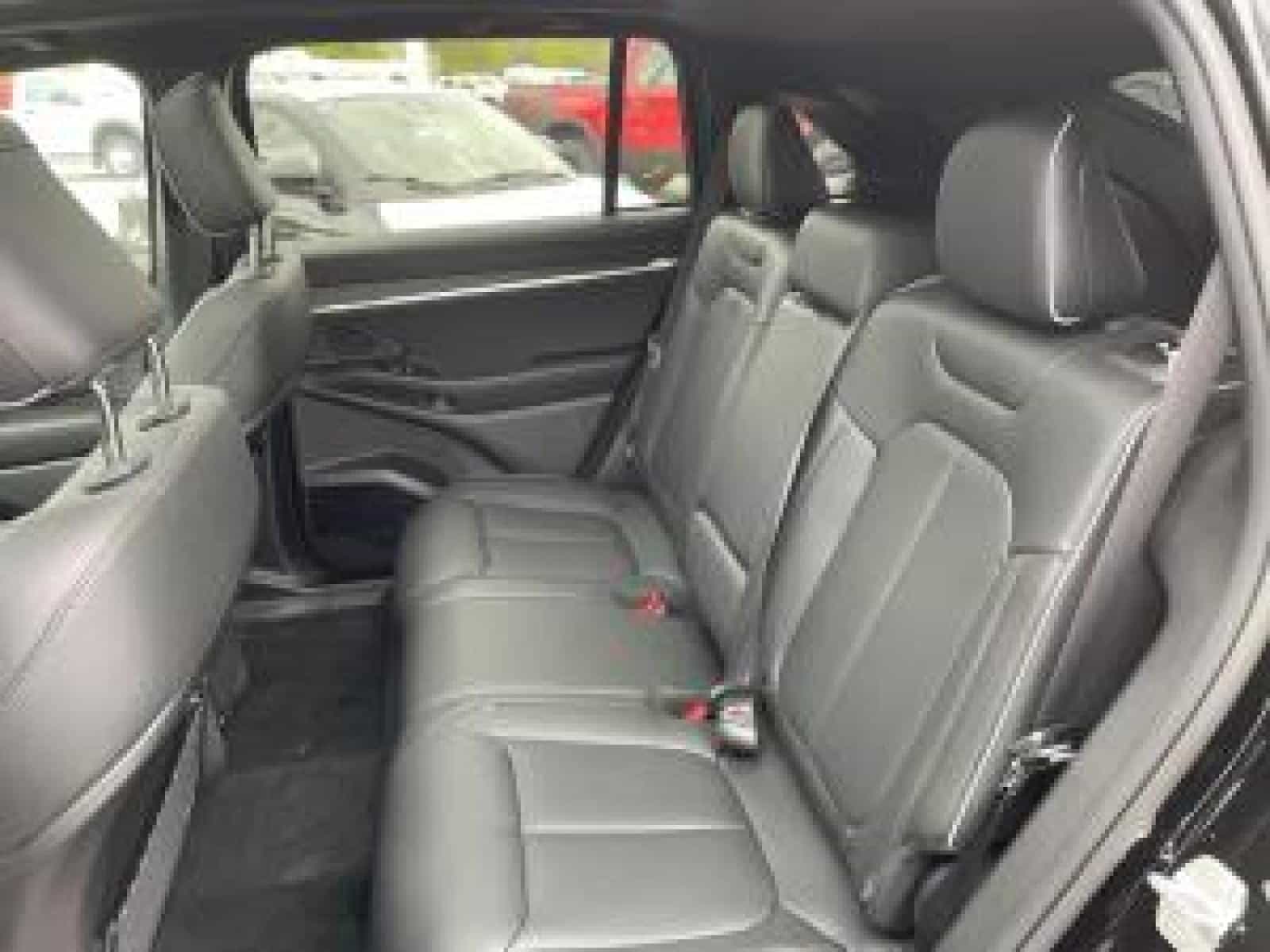 2025 Jeep Wagoneer S BEV Code d Ensemble clair 25S Limited - Image 8