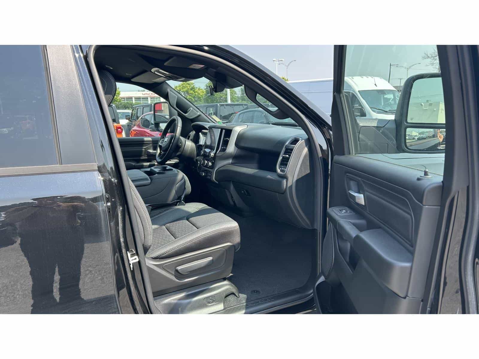 2025 RAM 1500 Warlock - Image 7