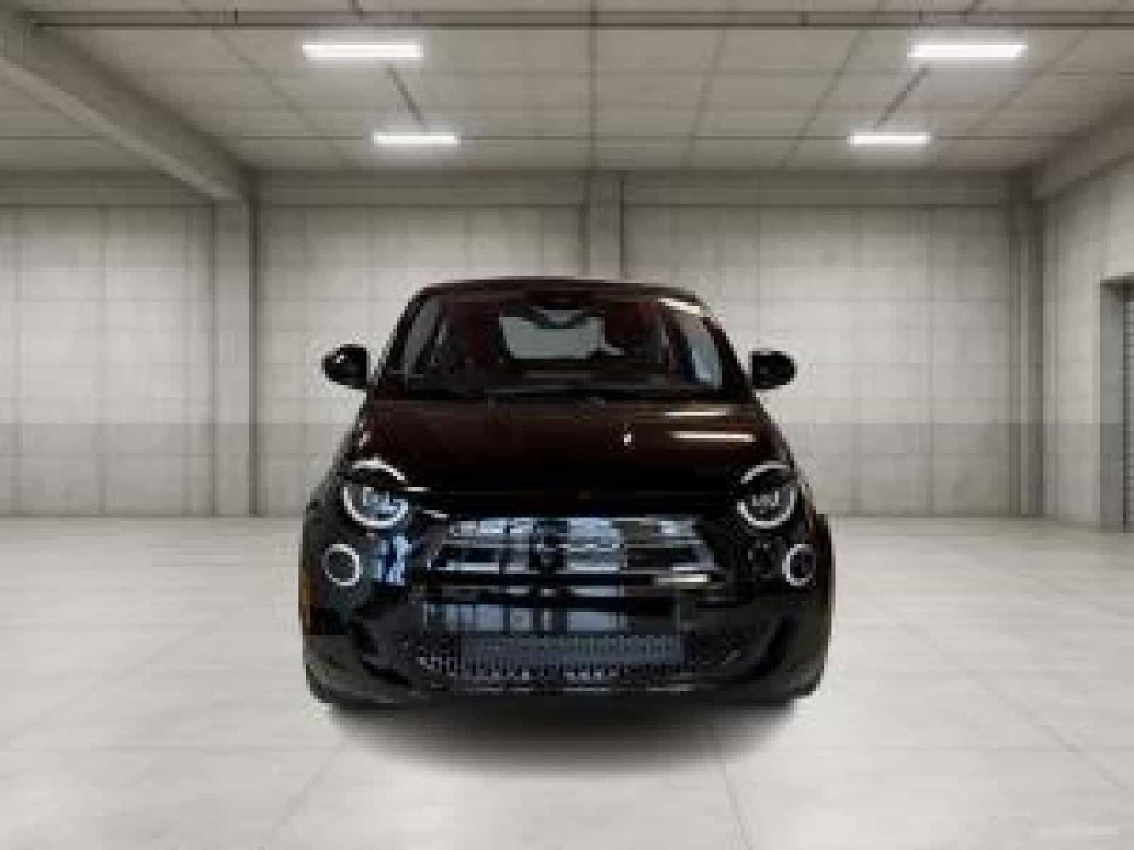 2025 Fiat All-New 500e BEV 500e RED - Image 2