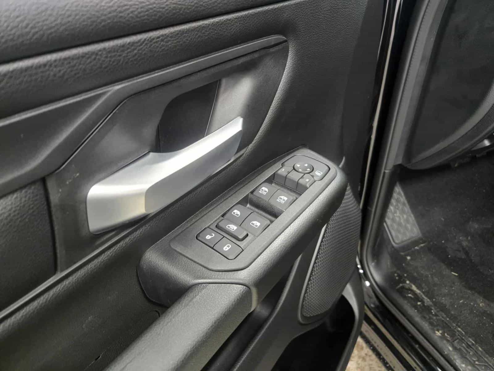 Image 8 RAM 1500 Warlock 2025