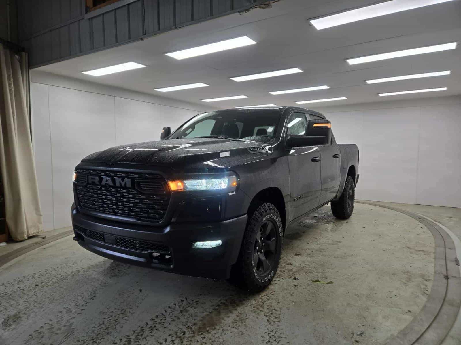 Image 1 RAM 1500 Warlock 2025