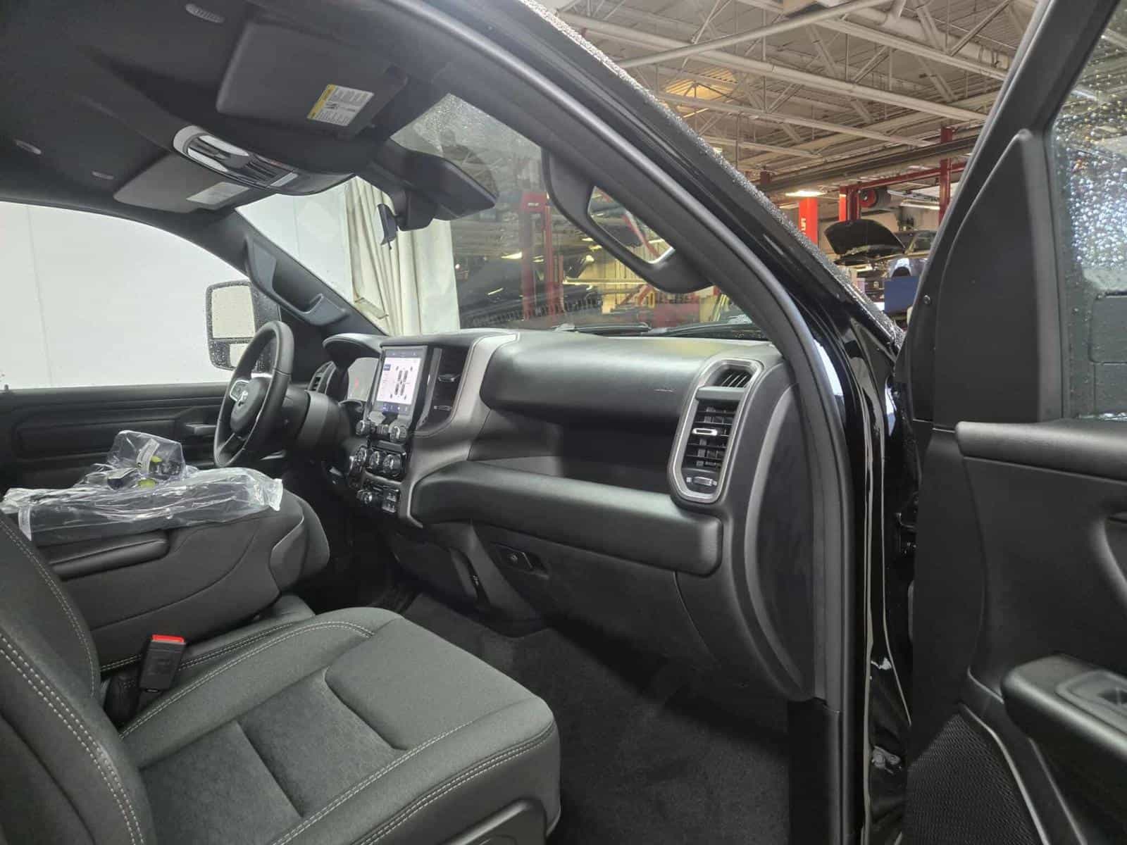 Image 14 RAM 1500 Warlock 2025