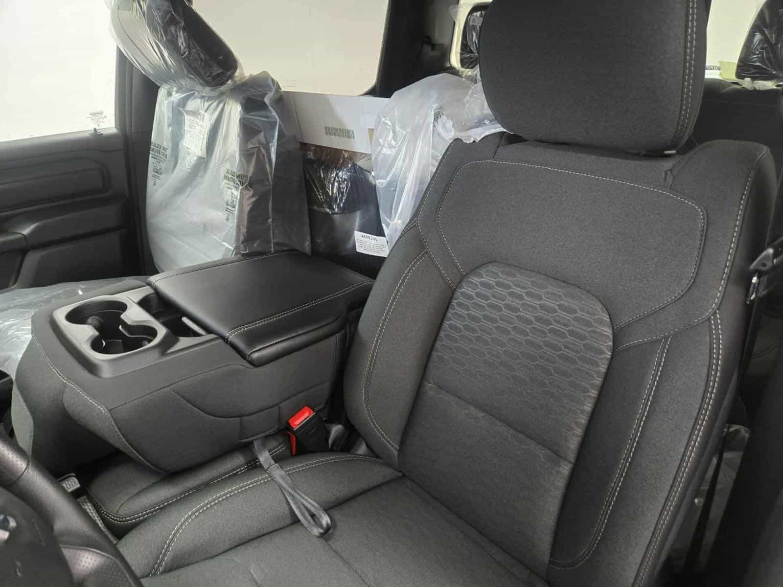 2025 RAM 1500 Warlock - Image 10