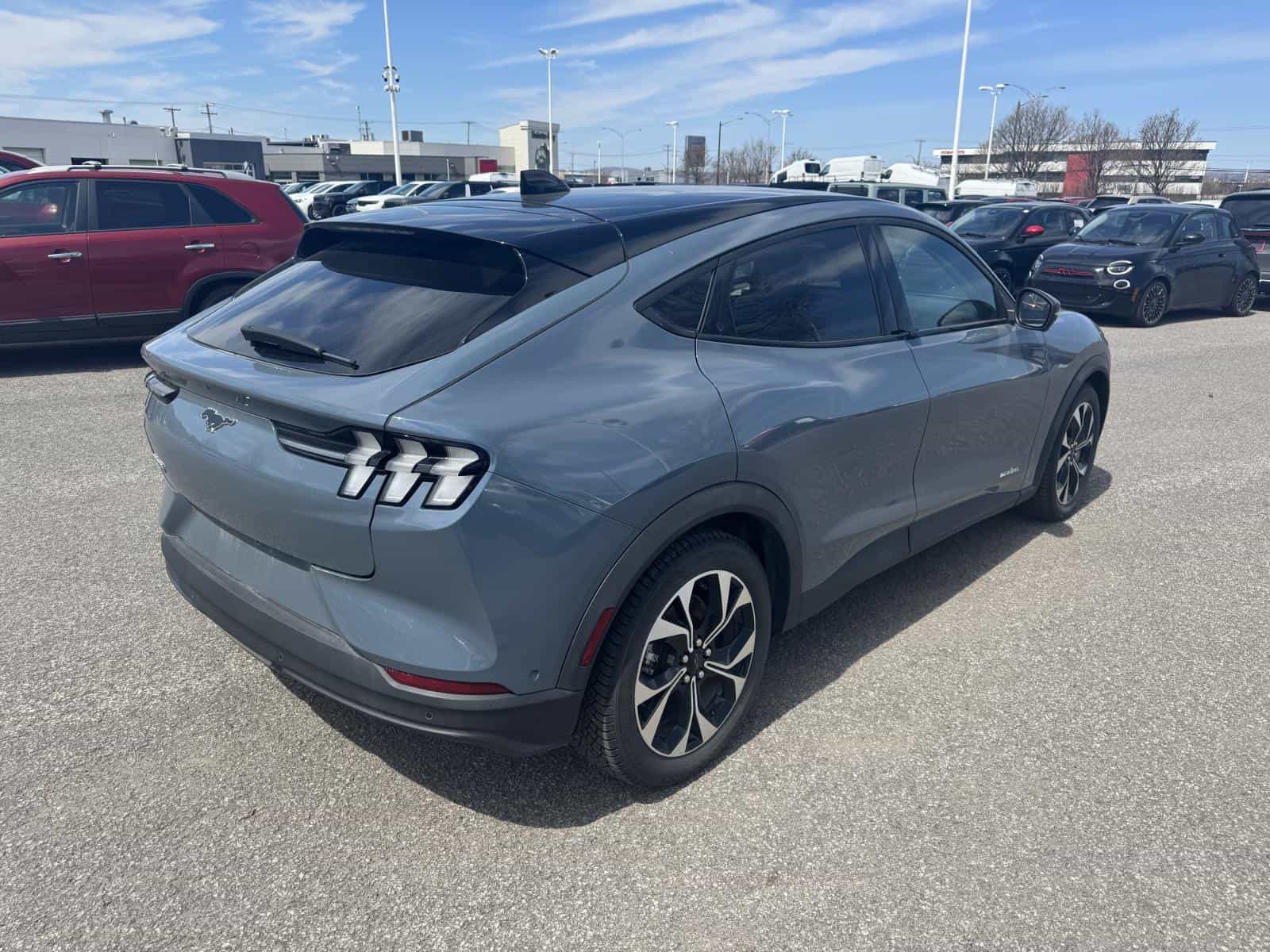 2024 Ford MUSTANG MACH-E SELECT Select - Image 3