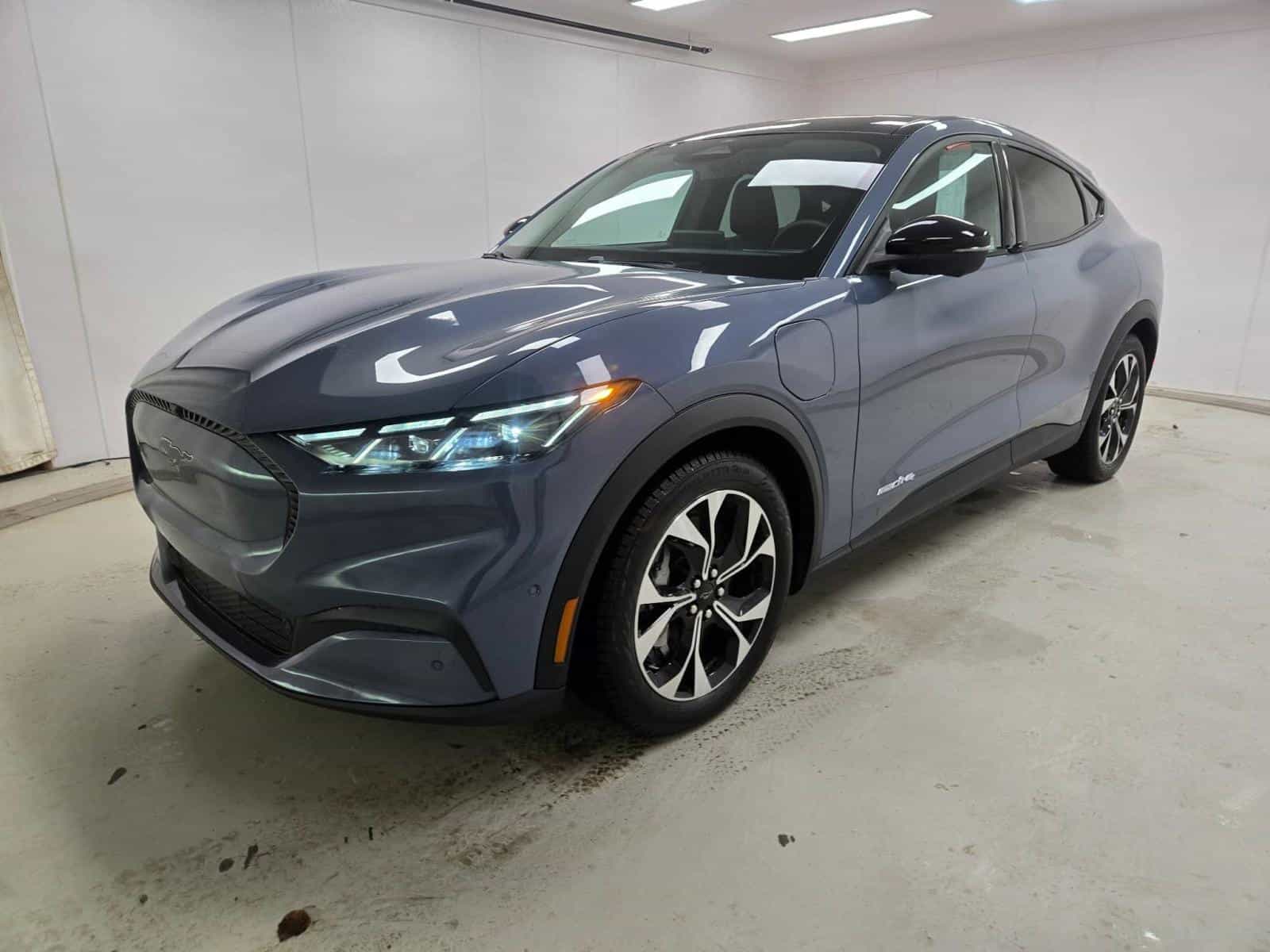 Image 2 Ford MUSTANG MACH-E SELECT Select 2024