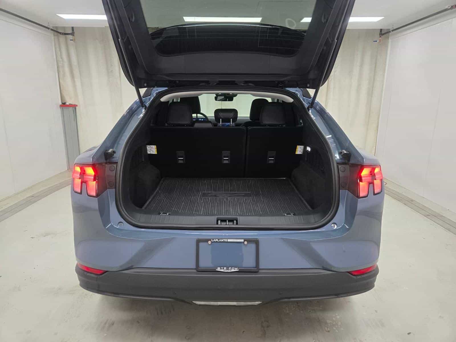 Image 10 Ford MUSTANG MACH-E SELECT Select 2024