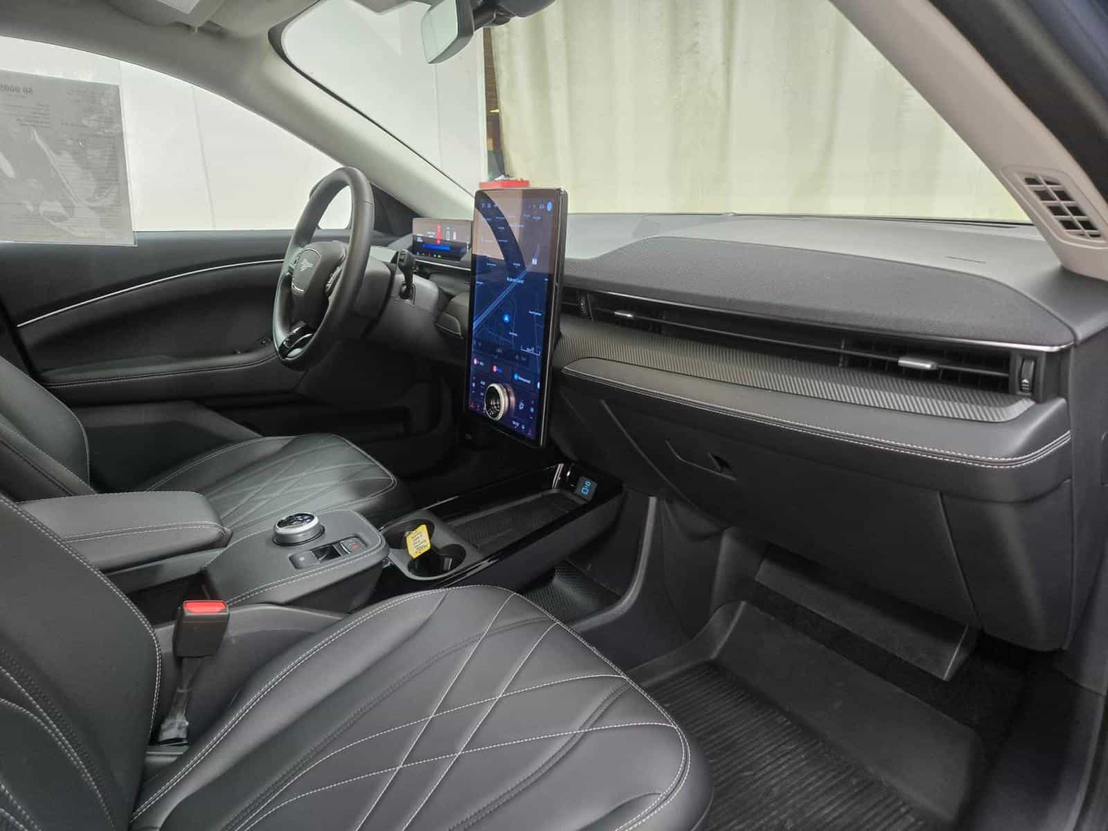 Image 13 Ford MUSTANG MACH-E SELECT Select 2024