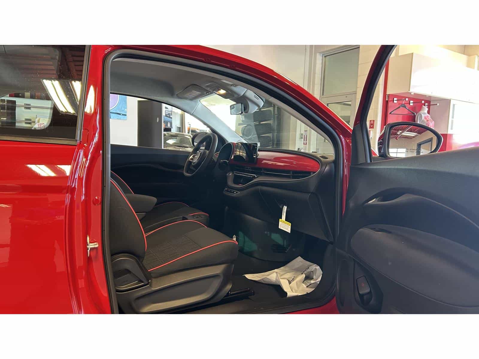 Image 7 Fiat All-New 500e BEV 500e RED 2025