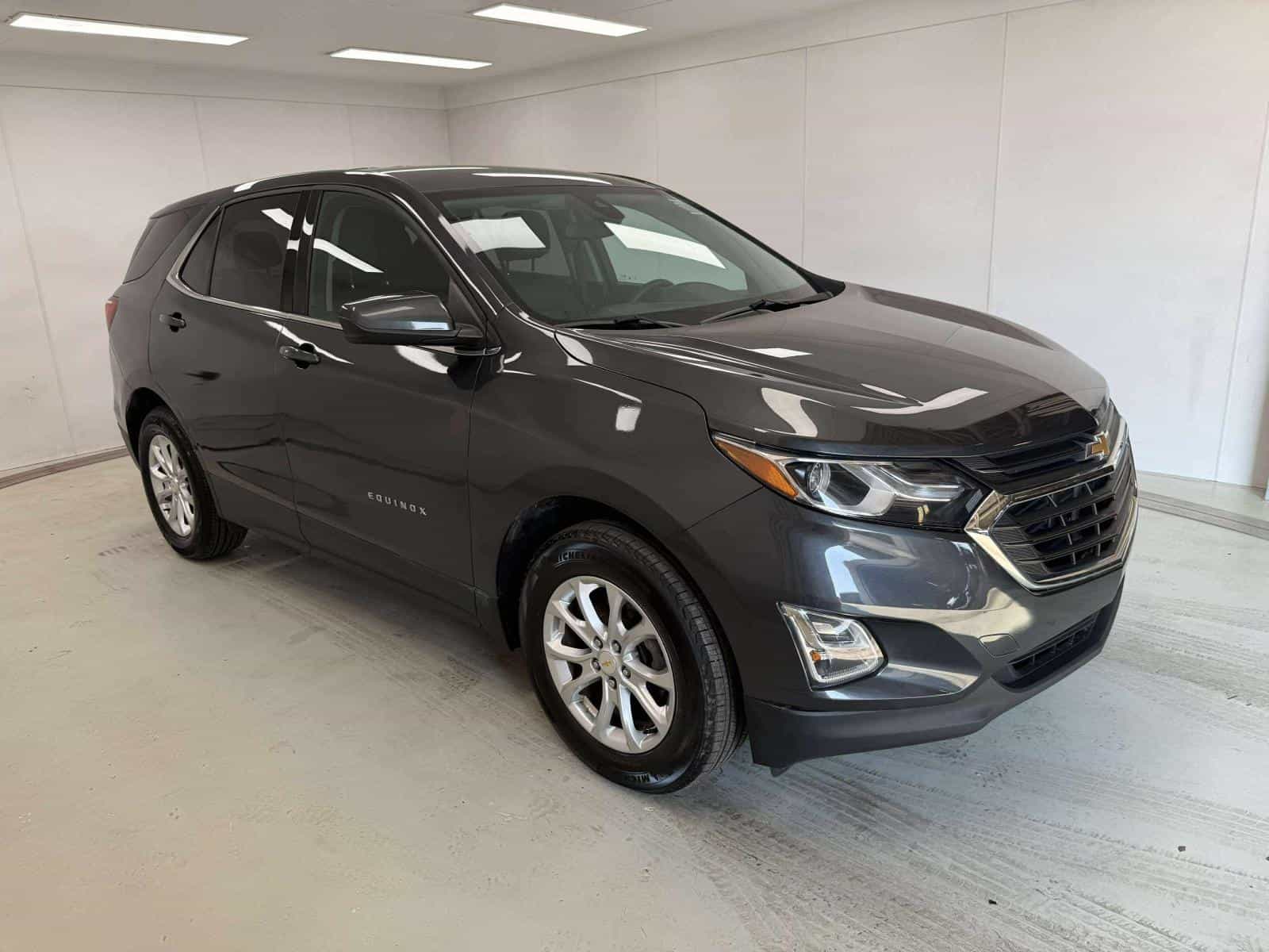 2020 Chevrolet EQUINOX LT LT - Image 3