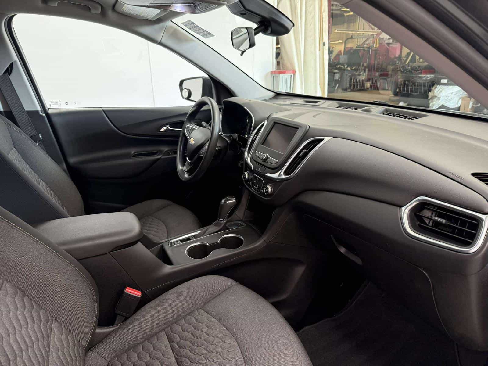 2020 Chevrolet EQUINOX LT LT - Image 5