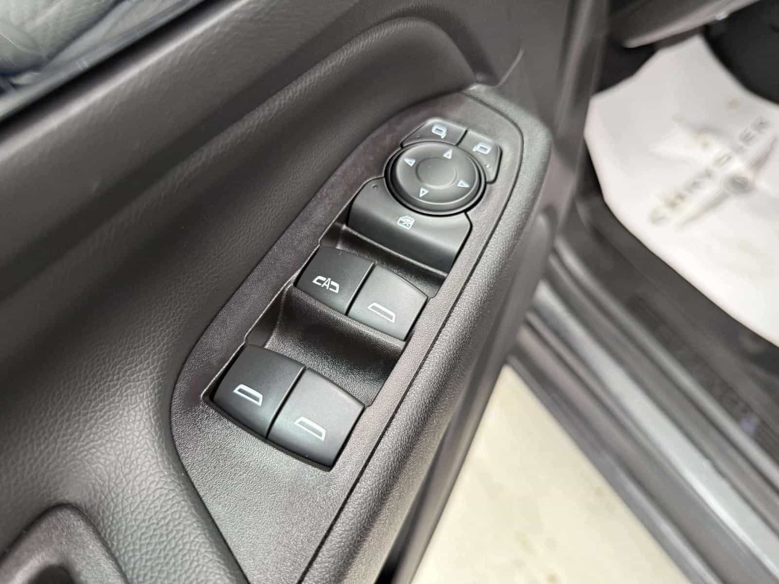 Image 11 Chevrolet EQUINOX LT LT 2020