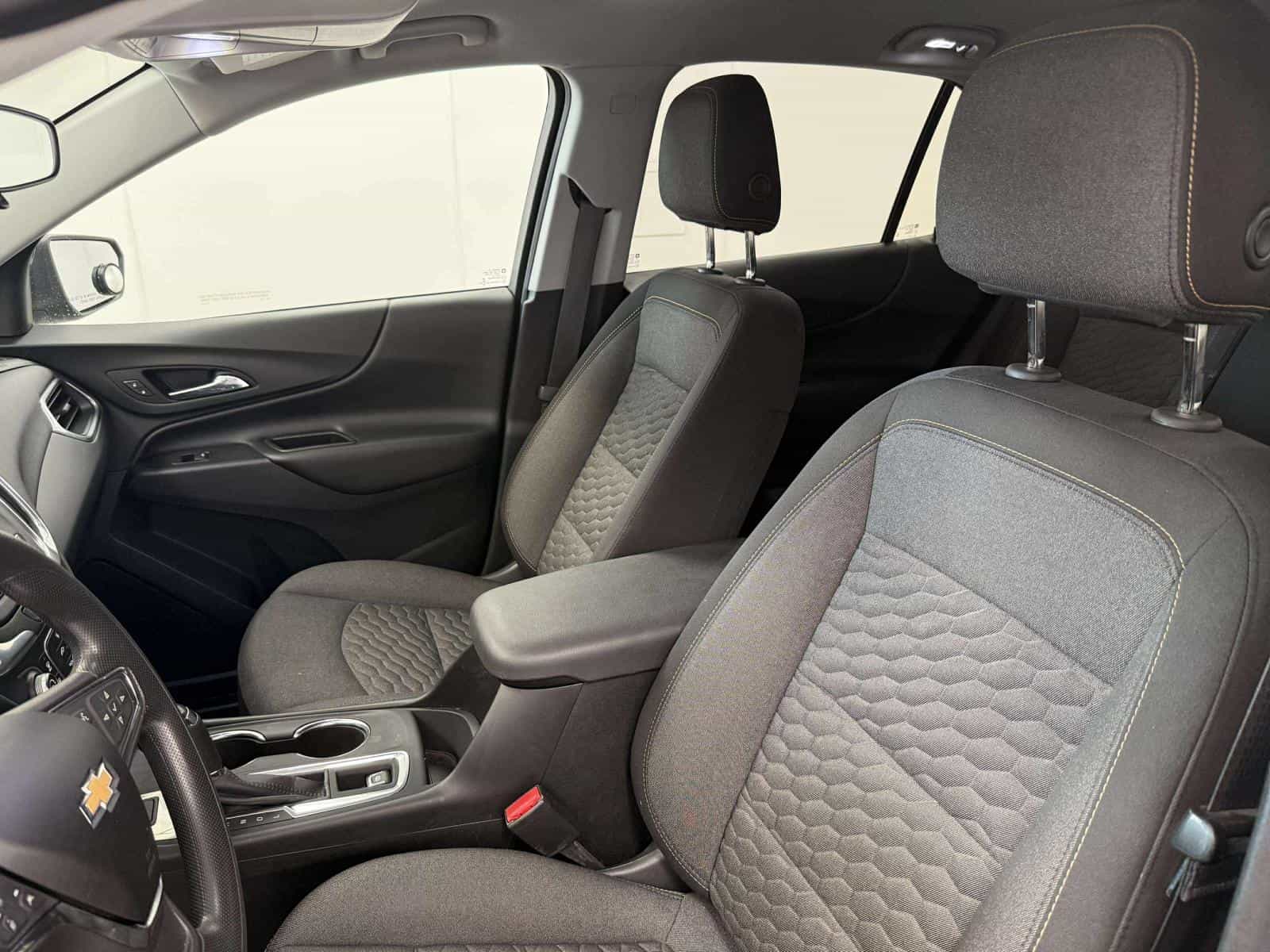 2020 Chevrolet EQUINOX LT LT - Image 12