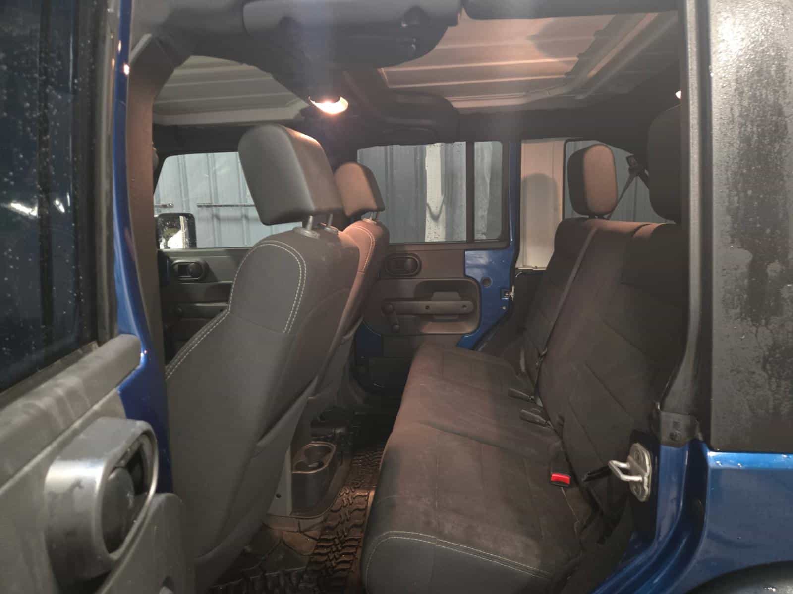 Image 9 Jeep Wrangler Unlimited Sport 2010