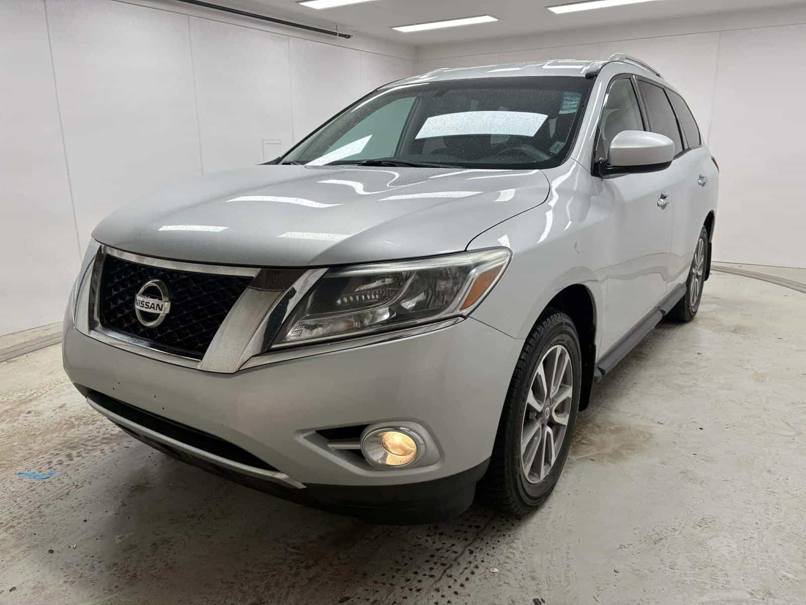 Image 2 Nissan PATHFINDER S/SV/SL/PLAT SV 2016