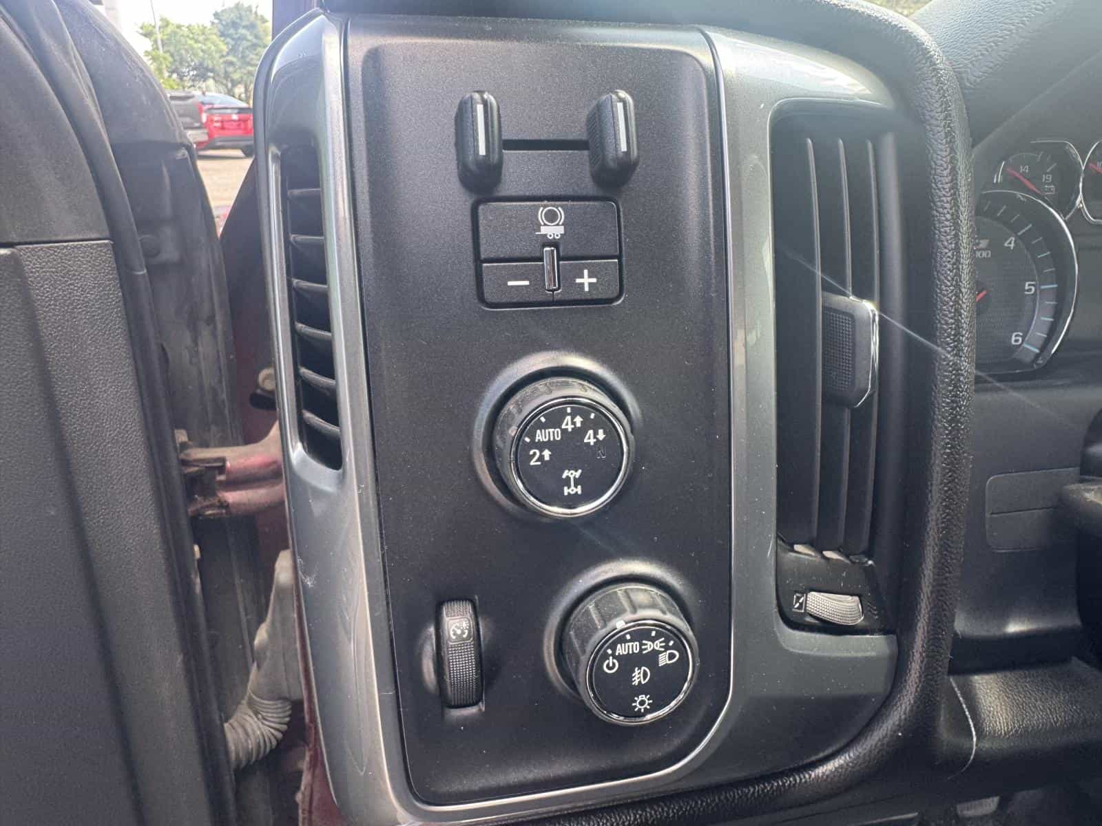 Image 9 Chevrolet SILVERADO K1500 LT LT 2016