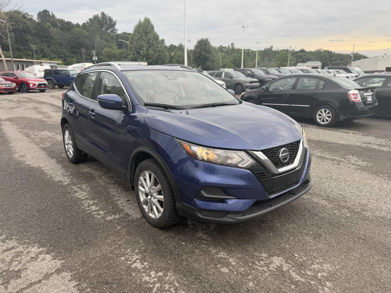 2022 Nissan Qashqai SV - Image 3