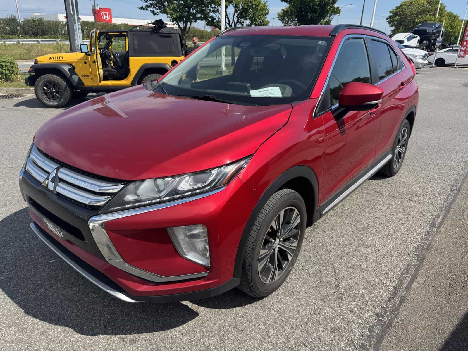2018 Mitsubishi Eclipse Cross Le SE - Image 1