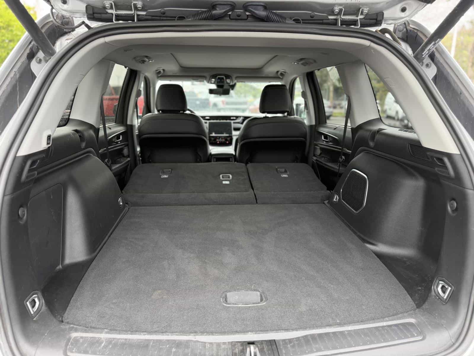 2023 Jeep Grand Cherokee Limited 4Xe Base 4XE - Image 12