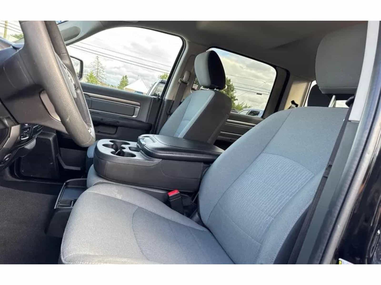 Image 5 RAM 1500 Classic SLT 2023