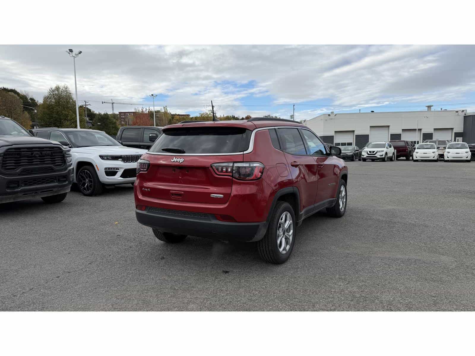 Image 3 Jeep Compass North 2026