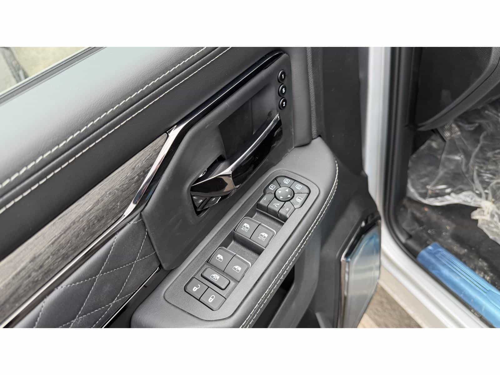 Image 12 RAM 2500 Limited 2026